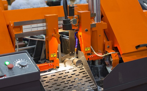 罗湖龙门带锯床具备哪些优点？